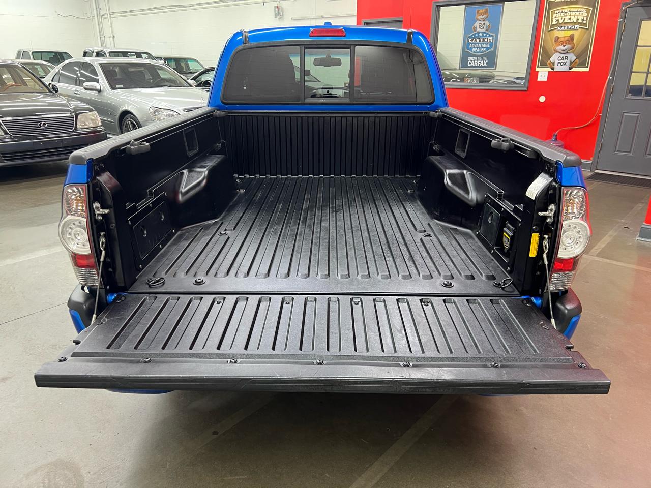 Toyota Tacoma X-Runner V6 2WD 2009