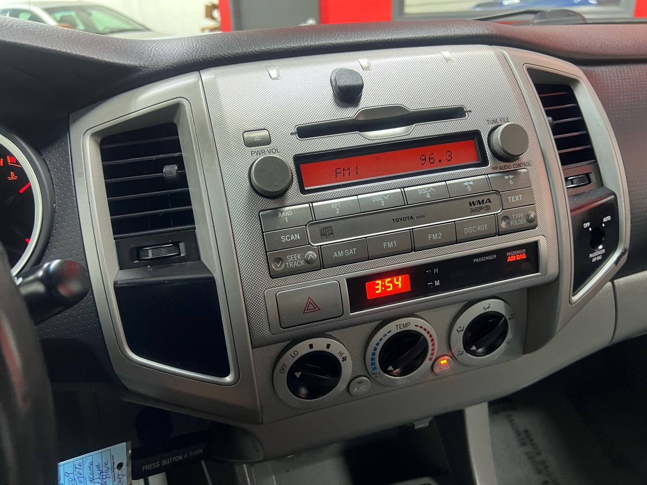 Toyota Tacoma X-Runner V6 2WD 2009