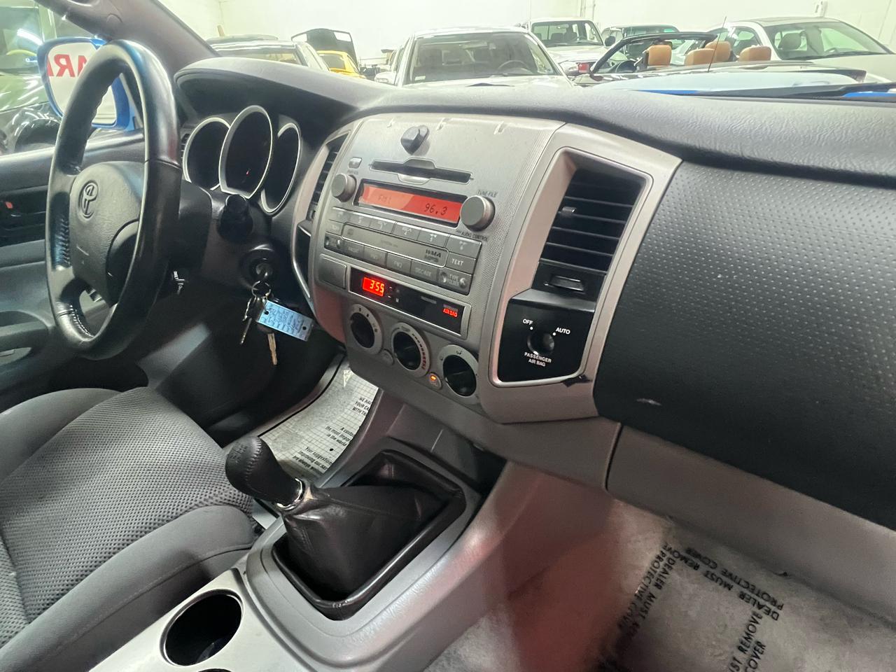 Toyota Tacoma X-Runner V6 2WD 2009