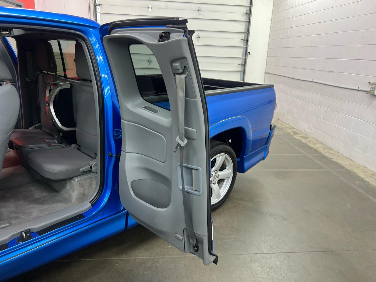 Toyota Tacoma X-Runner V6 2WD 2009