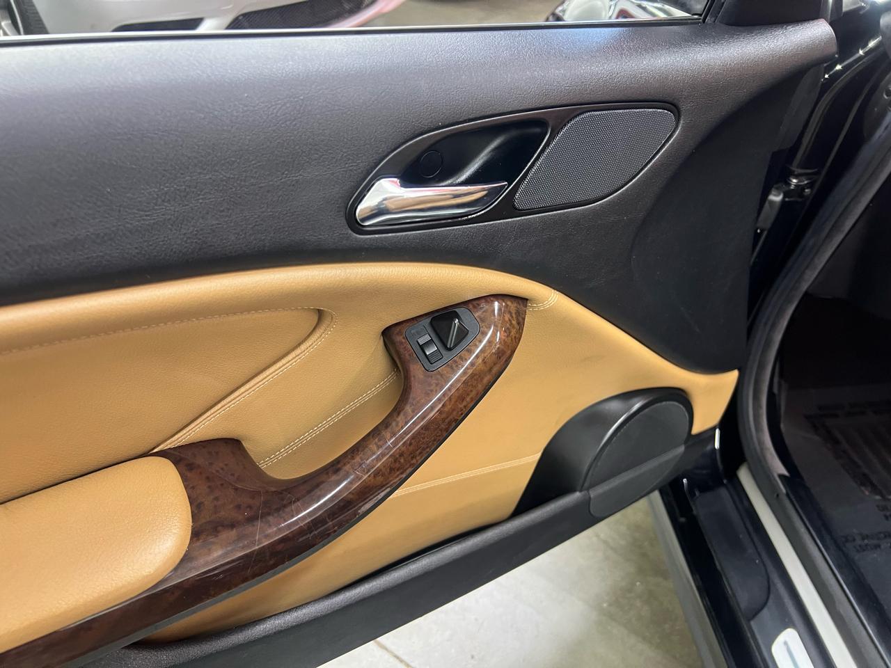 BMW 3-Series 325Ci convertible 2005