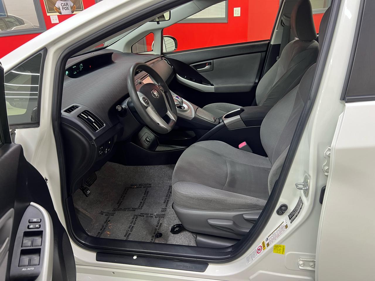 Toyota Prius Plug-In 2012