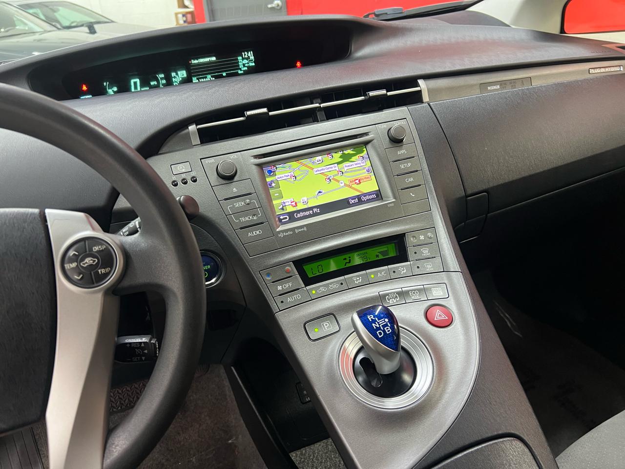 Toyota Prius Plug-In 2012