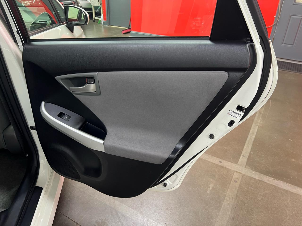Toyota Prius Plug-In 2012