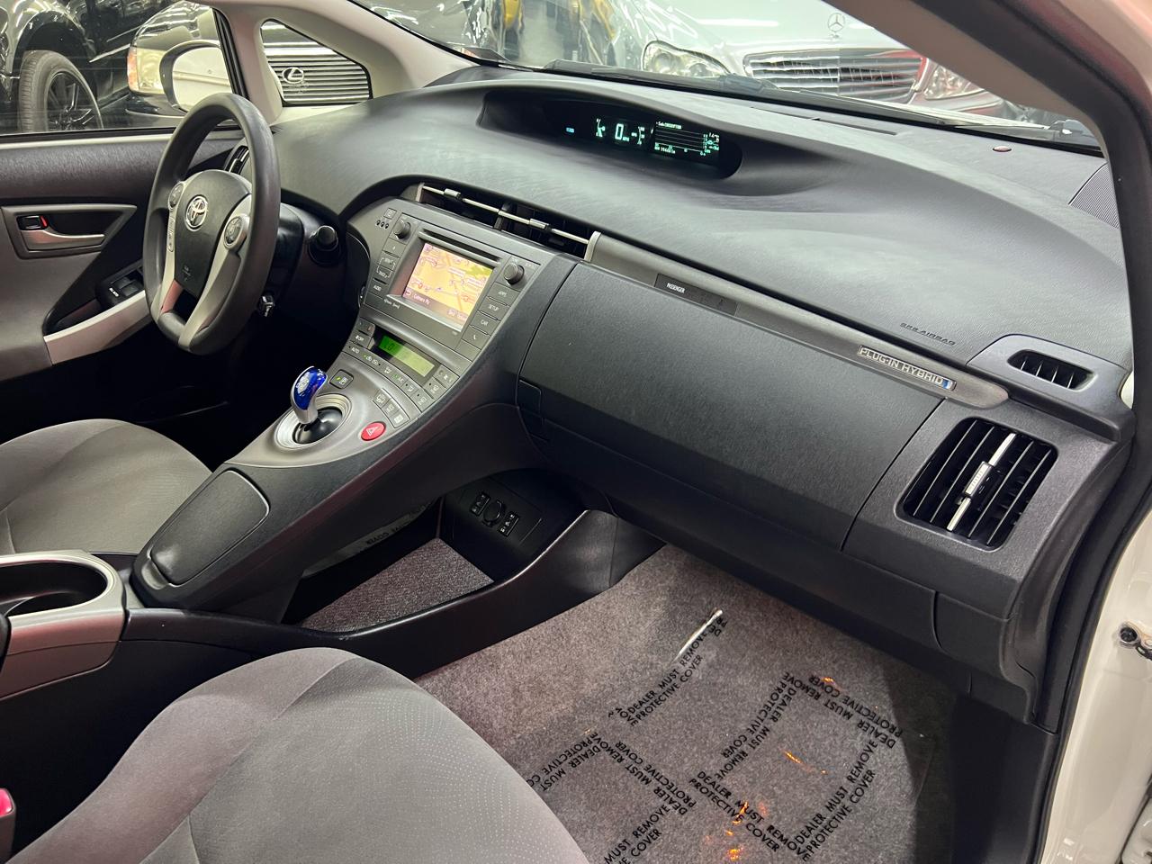 Toyota Prius Plug-In 2012