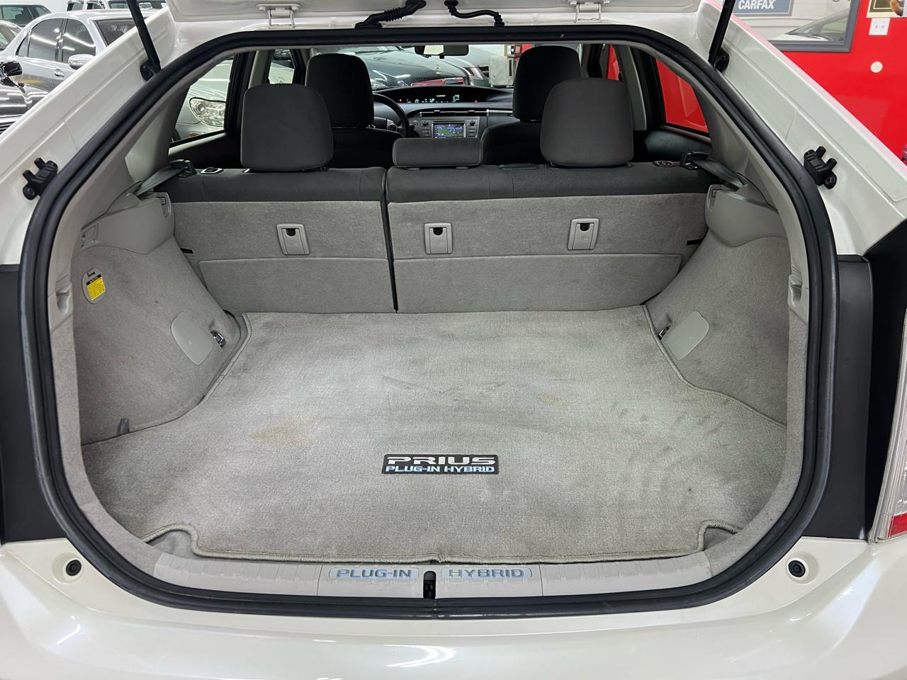 Toyota Prius Plug-In 2012