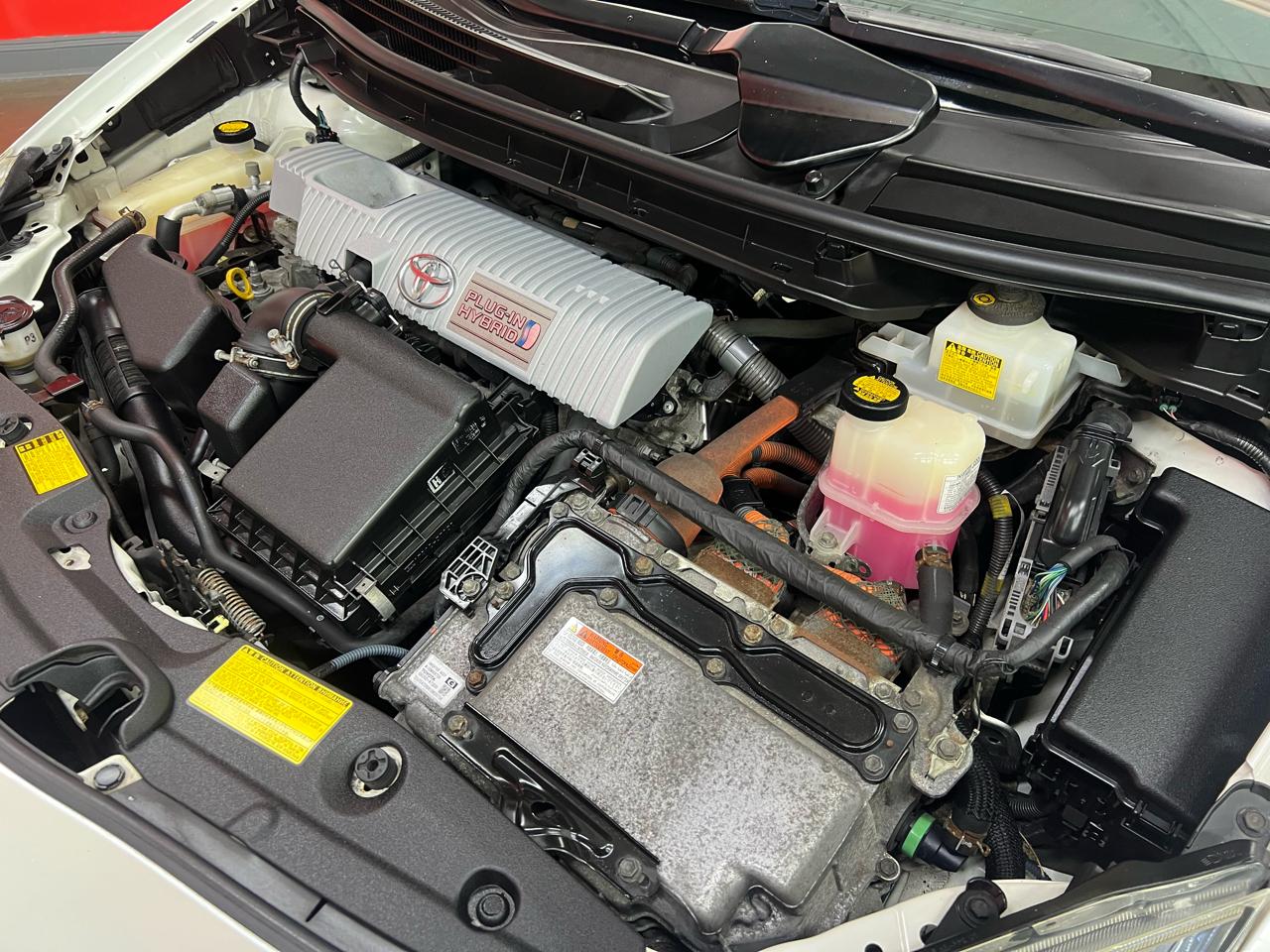 Toyota Prius Plug-In 2012