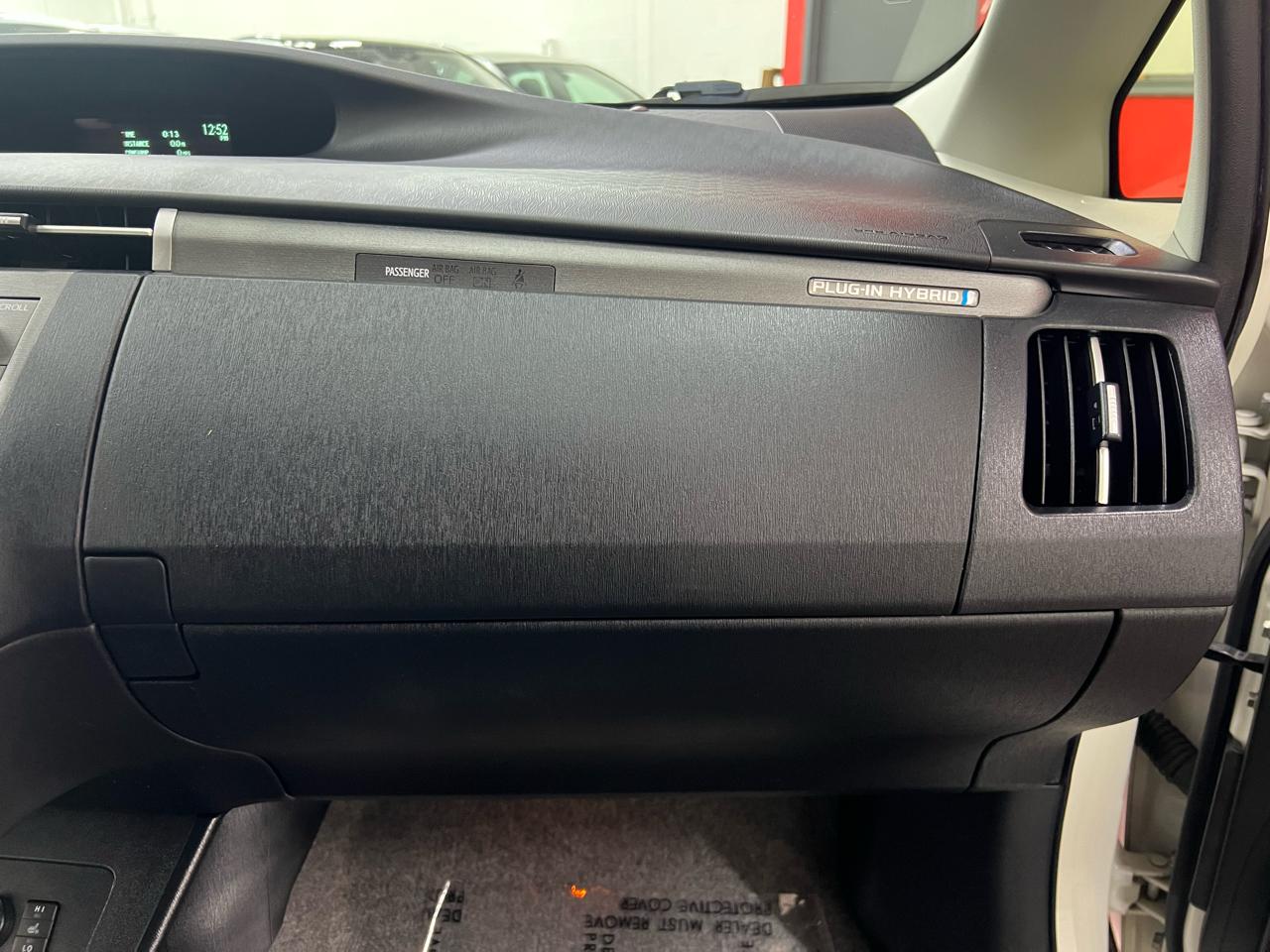 Toyota Prius Plug-In 2012