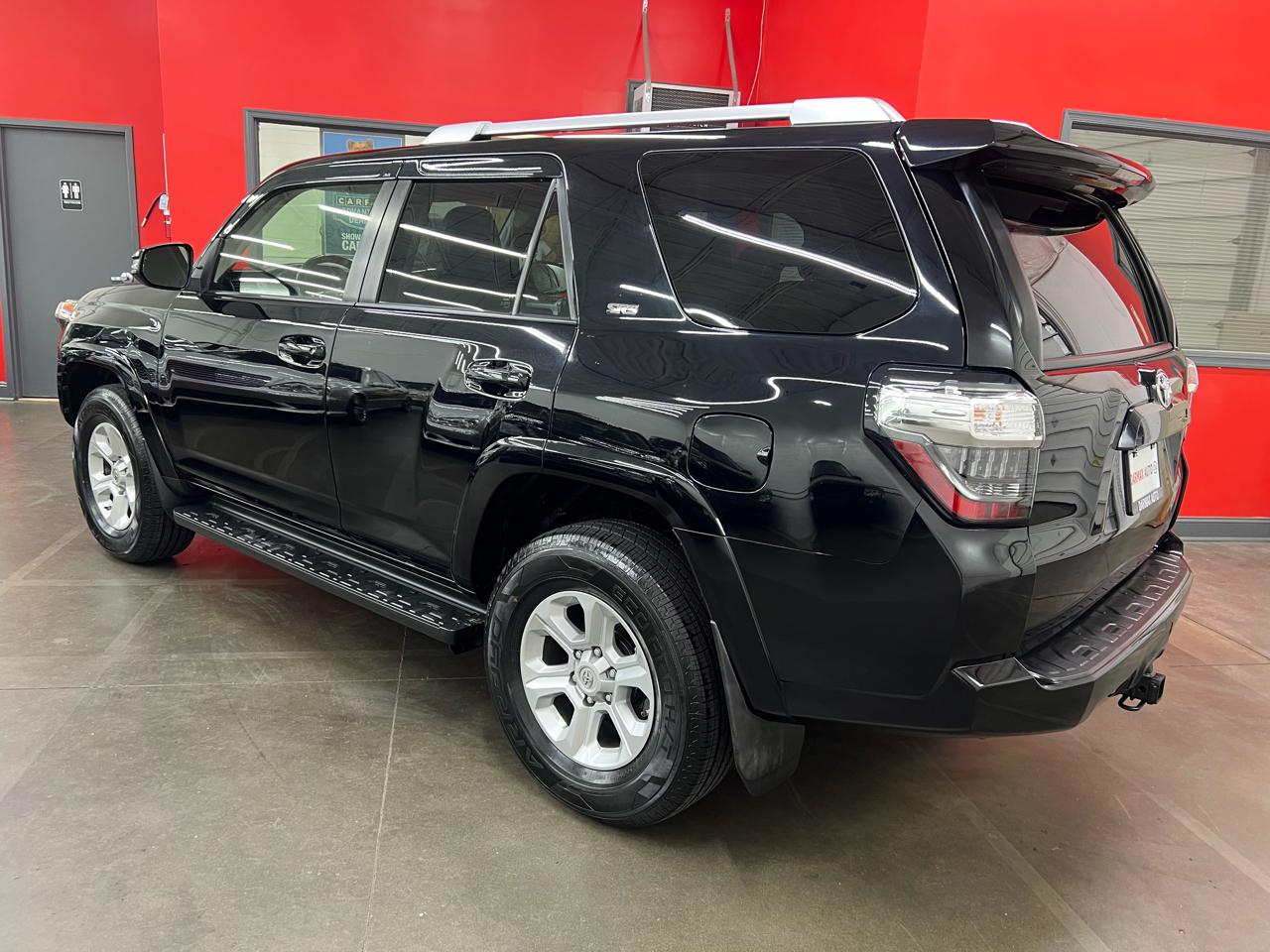 Toyota 4Runner SR5 Premium 4D SUV 4WD V6 2016