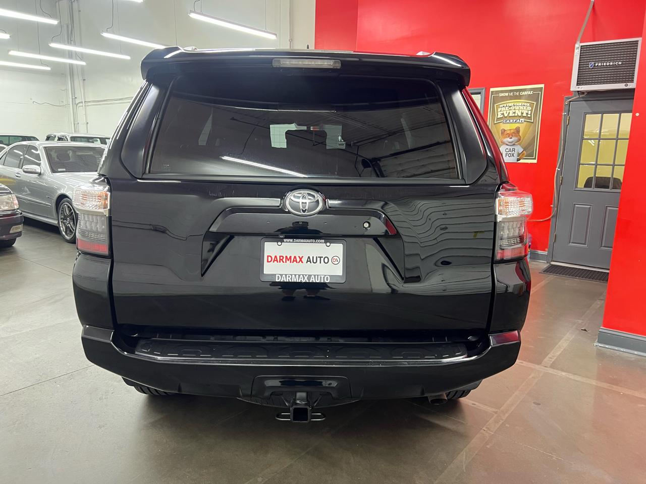Toyota 4Runner SR5 Premium 4D SUV 4WD V6 2016