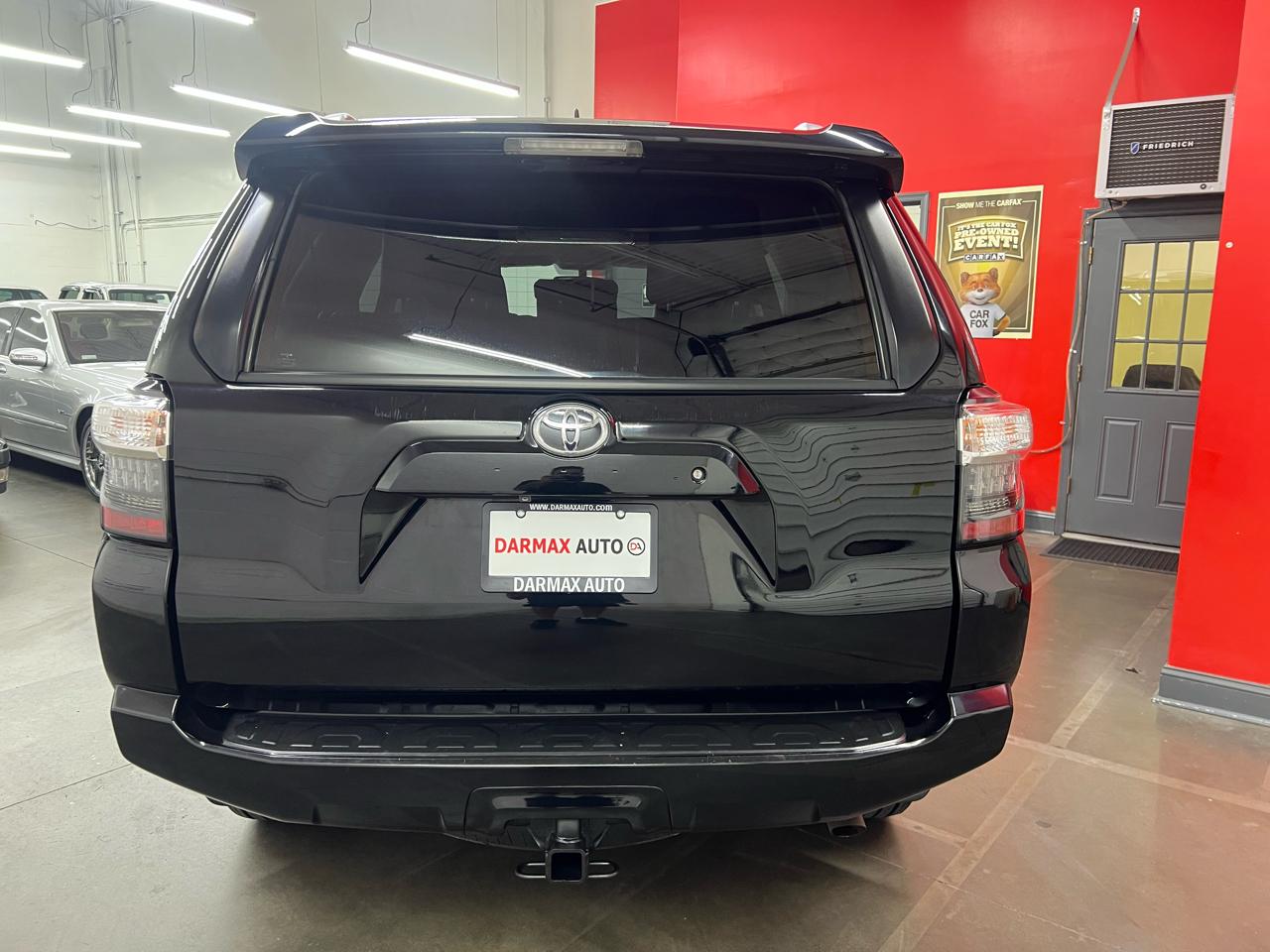 Toyota 4Runner SR5 Premium 4D SUV 4WD V6 2016