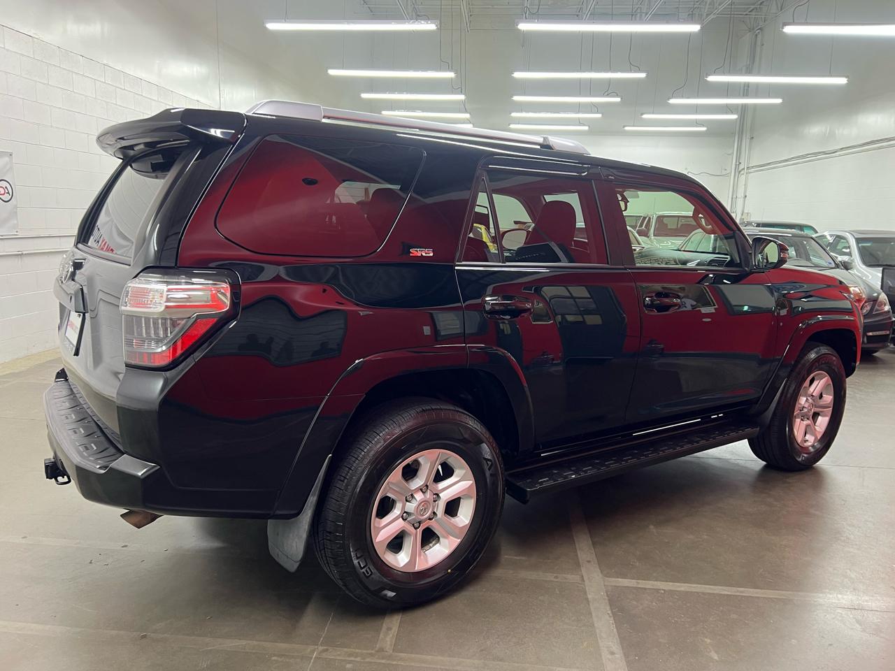 Toyota 4Runner SR5 Premium 4D SUV 4WD V6 2016