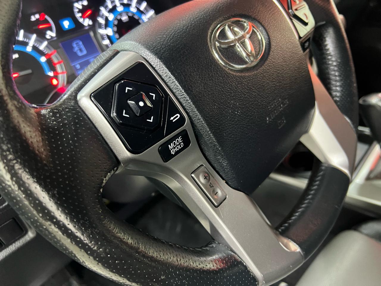 Toyota 4Runner SR5 Premium 4D SUV 4WD V6 2016