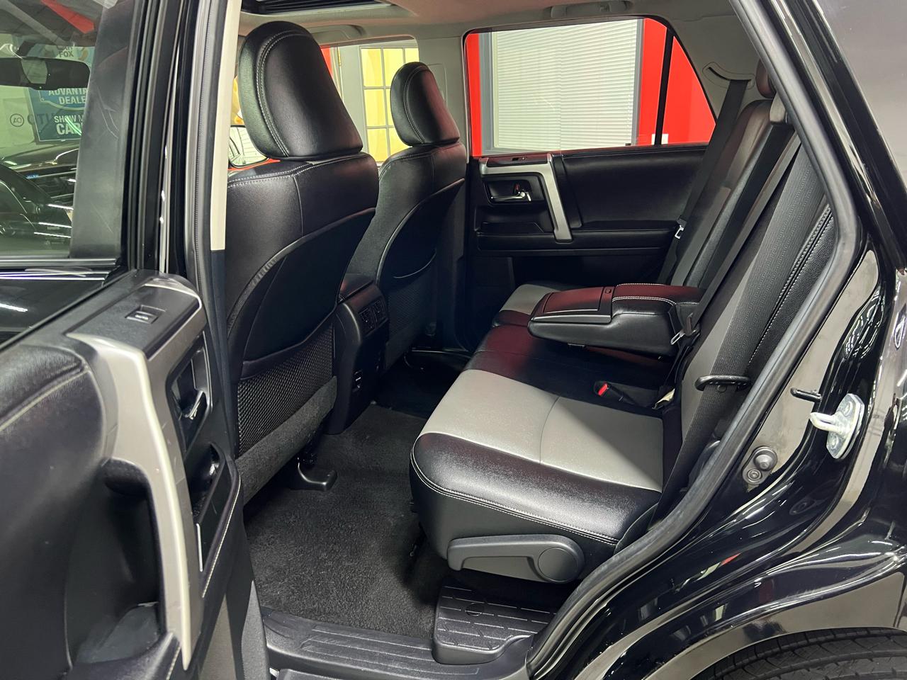 Toyota 4Runner SR5 Premium 4D SUV 4WD V6 2016