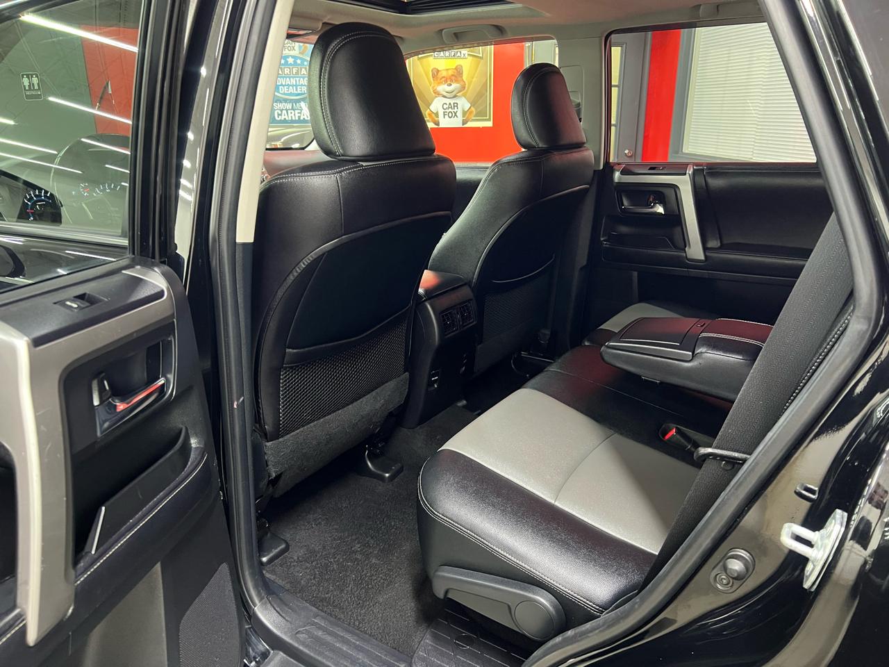 Toyota 4Runner SR5 Premium 4D SUV 4WD V6 2016