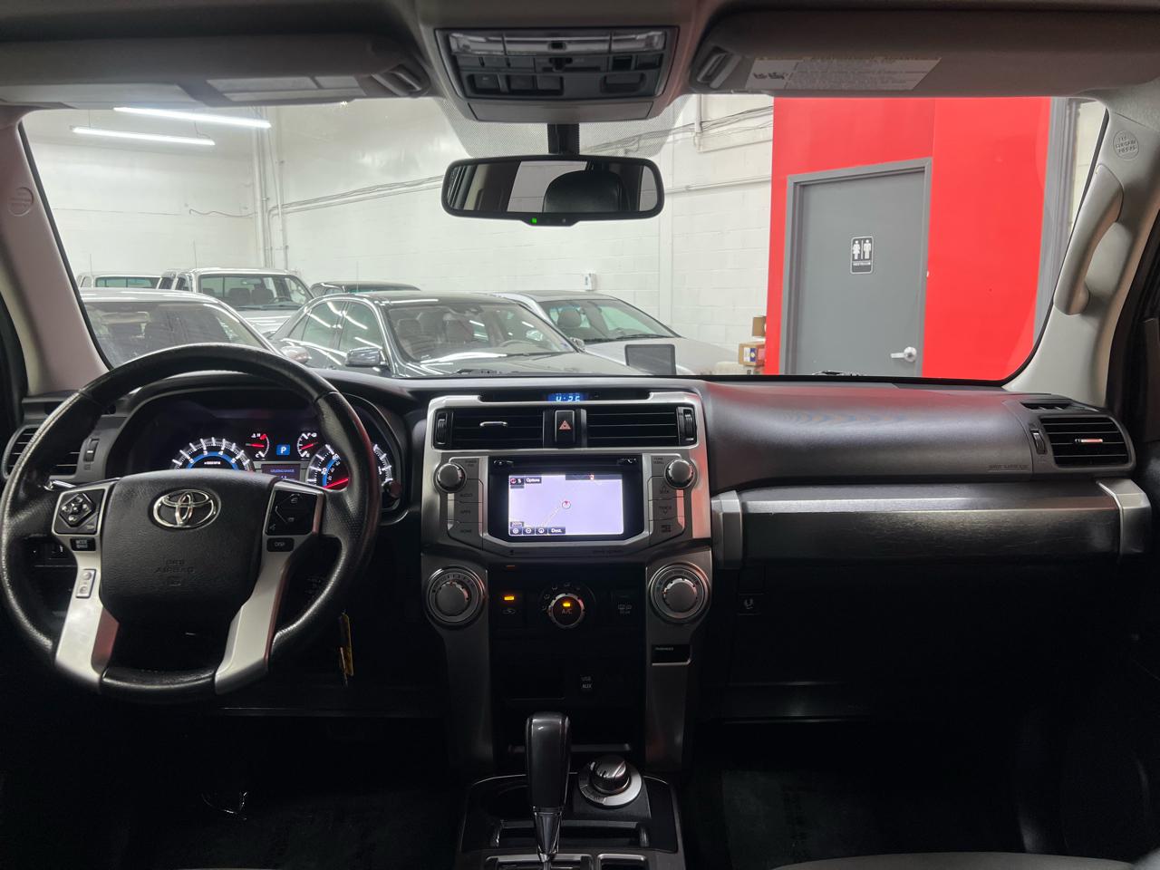 Toyota 4Runner SR5 Premium 4D SUV 4WD V6 2016