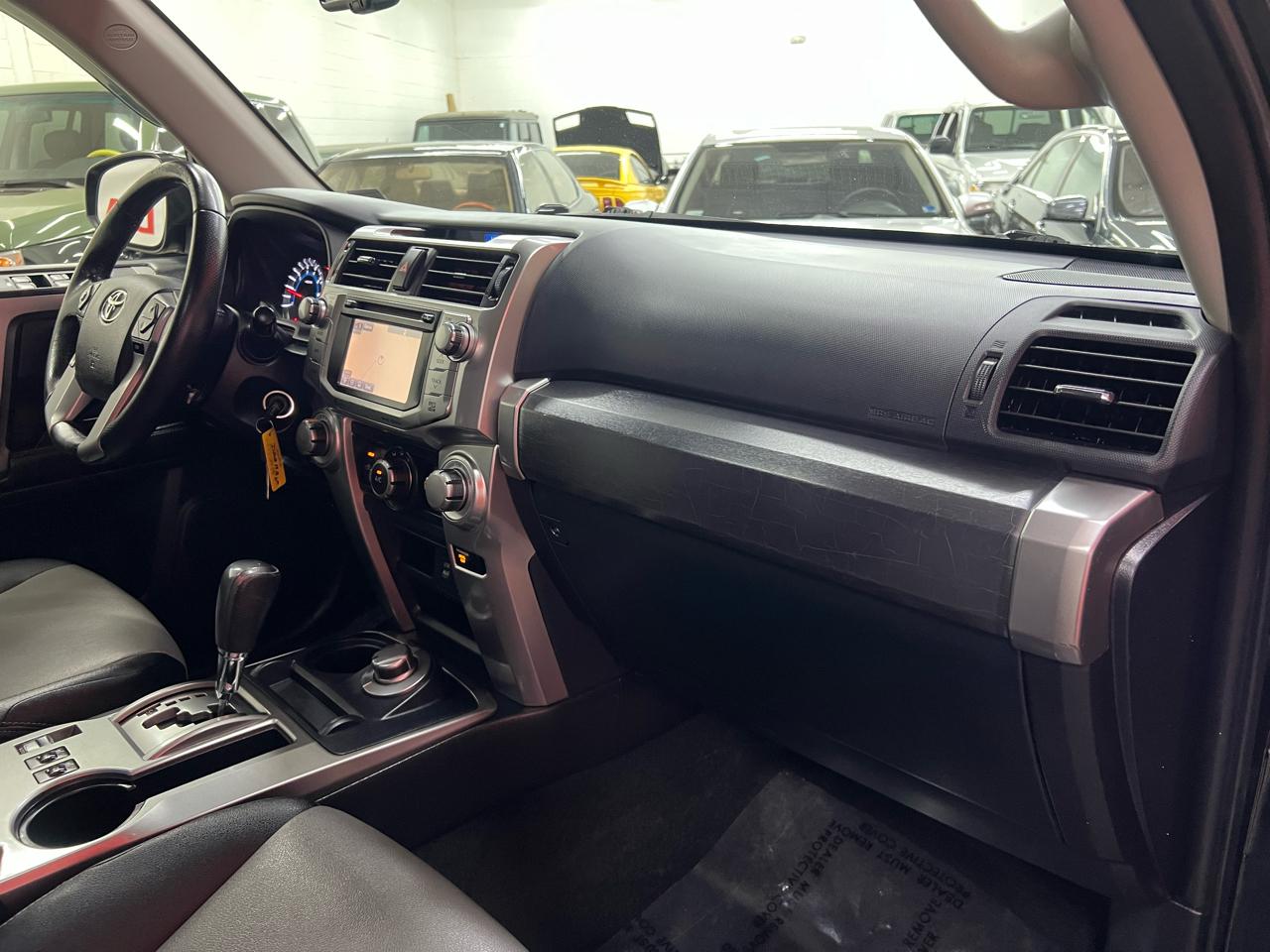 Toyota 4Runner SR5 Premium 4D SUV 4WD V6 2016