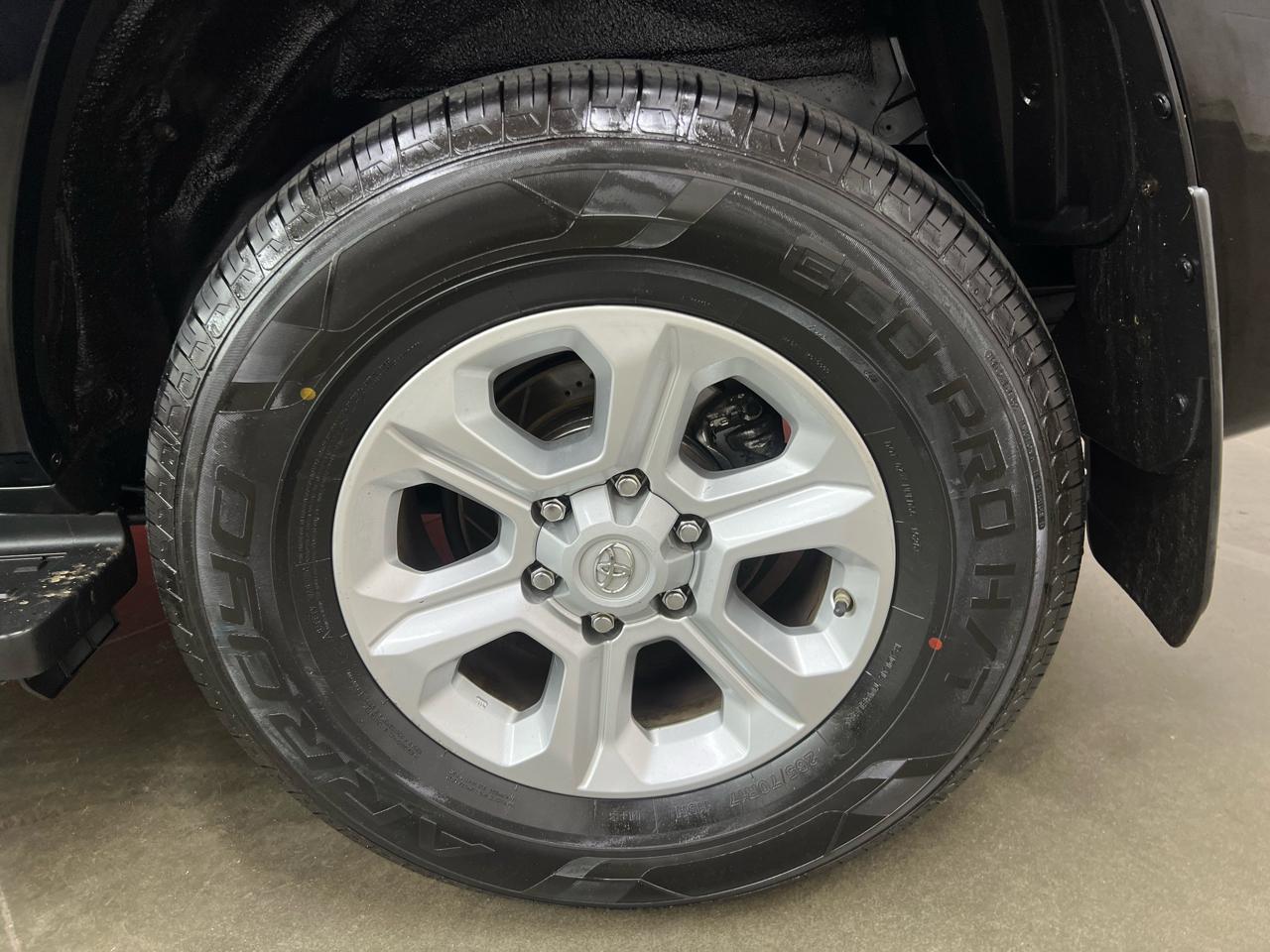 Toyota 4Runner SR5 Premium 4D SUV 4WD V6 2016