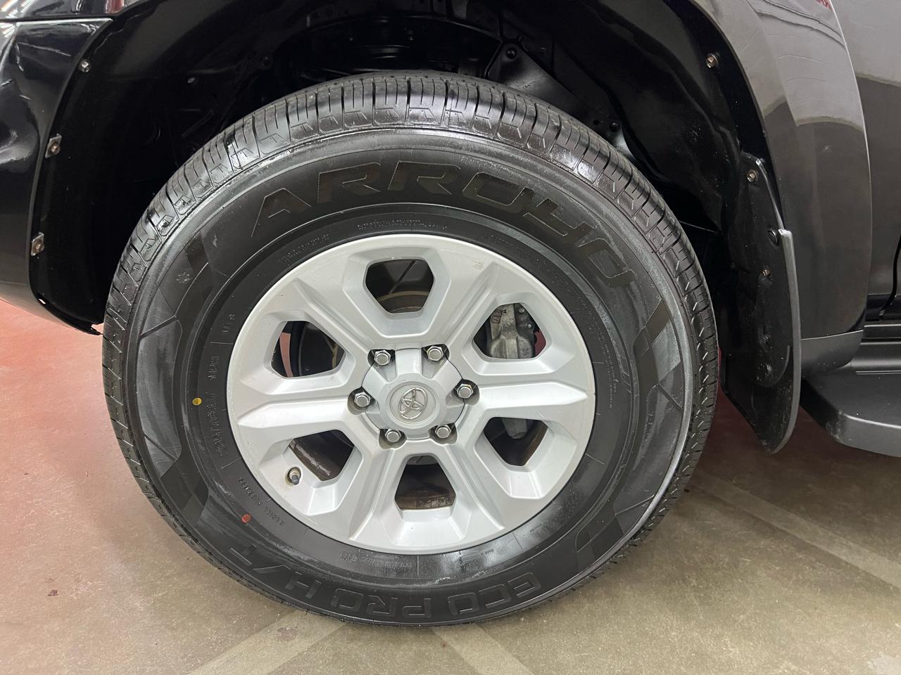 Toyota 4Runner SR5 Premium 4D SUV 4WD V6 2016