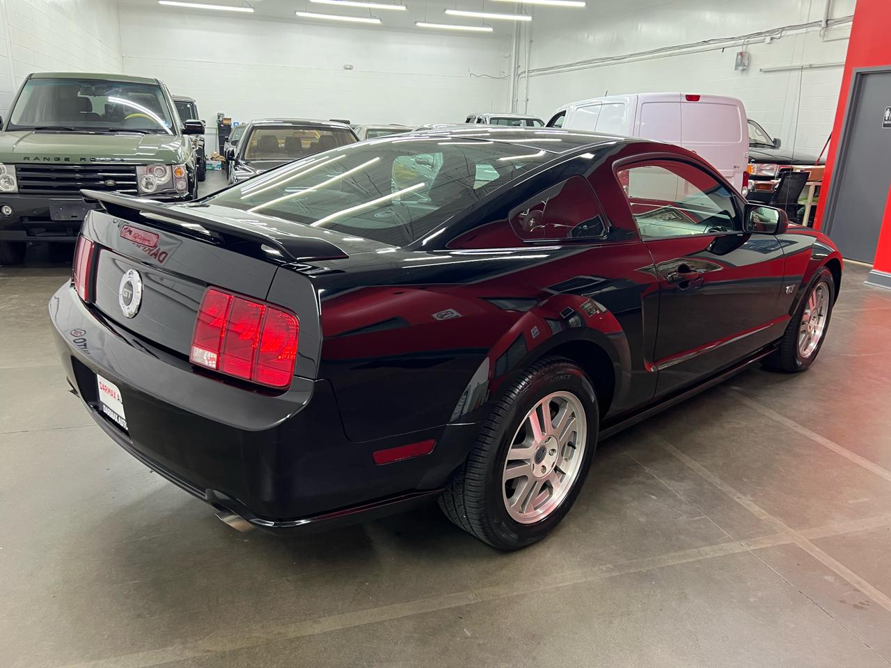 Ford Mustang GT Premium Coupe 2005