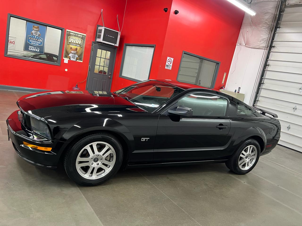 Ford Mustang GT Premium Coupe 2005