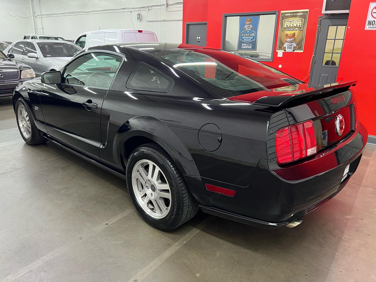 Ford Mustang GT Premium Coupe 2005