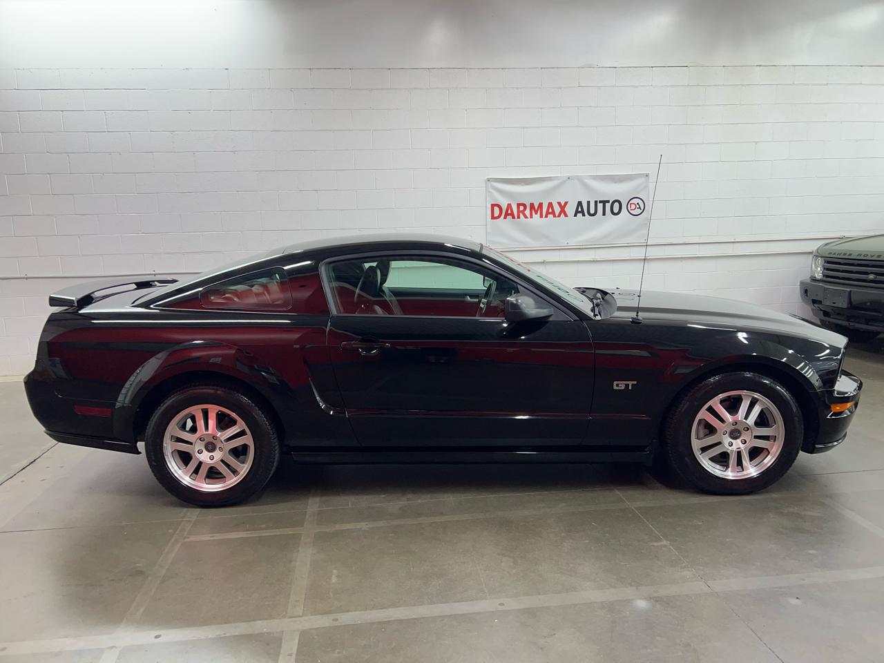 Ford Mustang GT Premium Coupe 2005