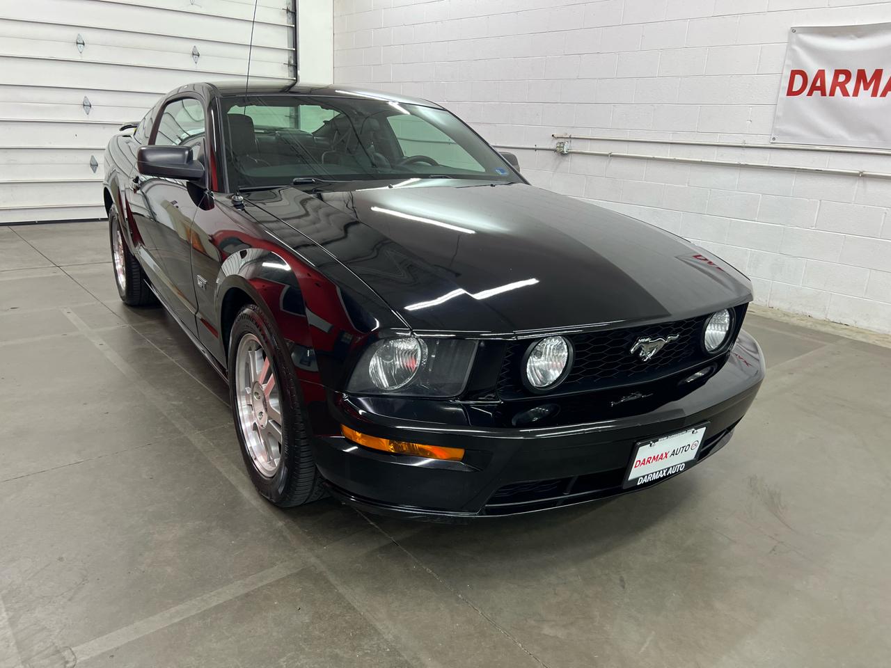 Ford Mustang GT Premium Coupe 2005