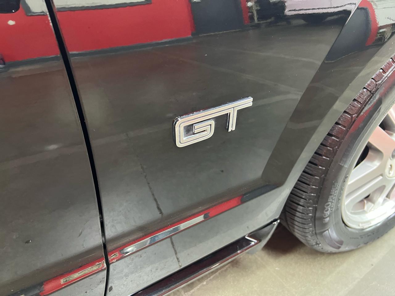 Ford Mustang GT Premium Coupe 2005