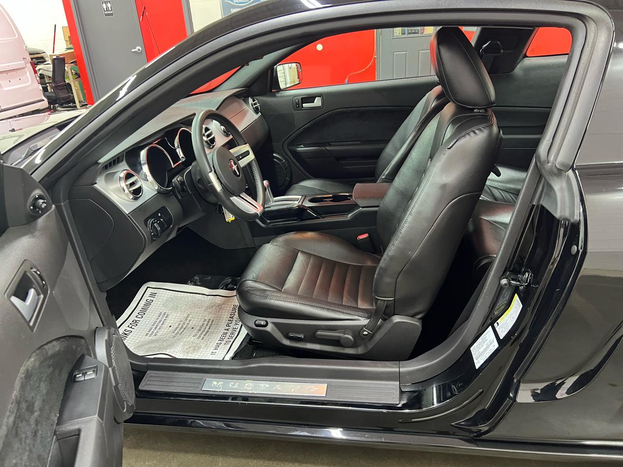 Ford Mustang GT Premium Coupe 2005