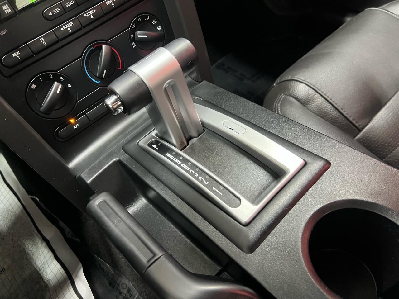 Ford Mustang GT Premium Coupe 2005