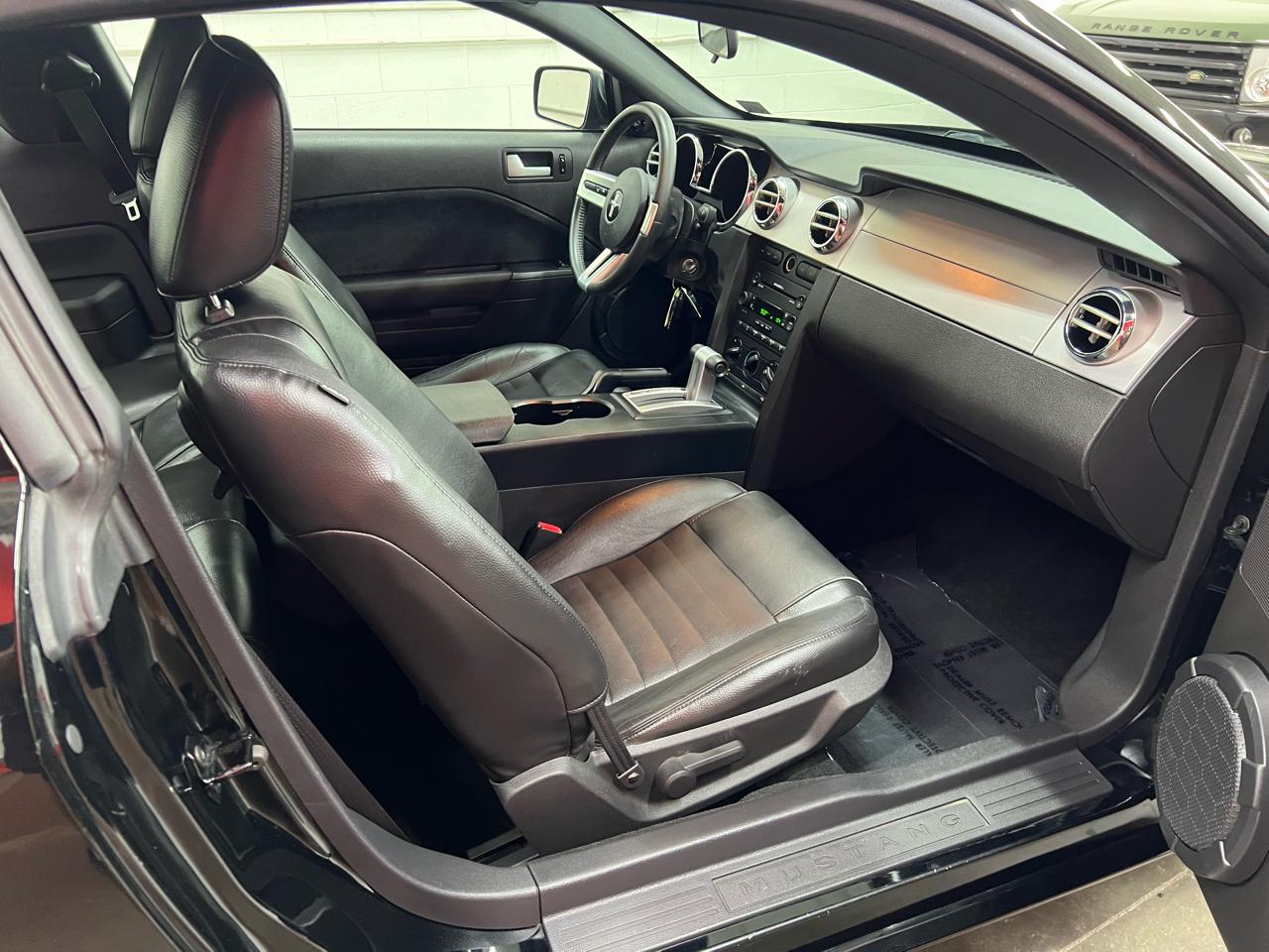 Ford Mustang GT Premium Coupe 2005