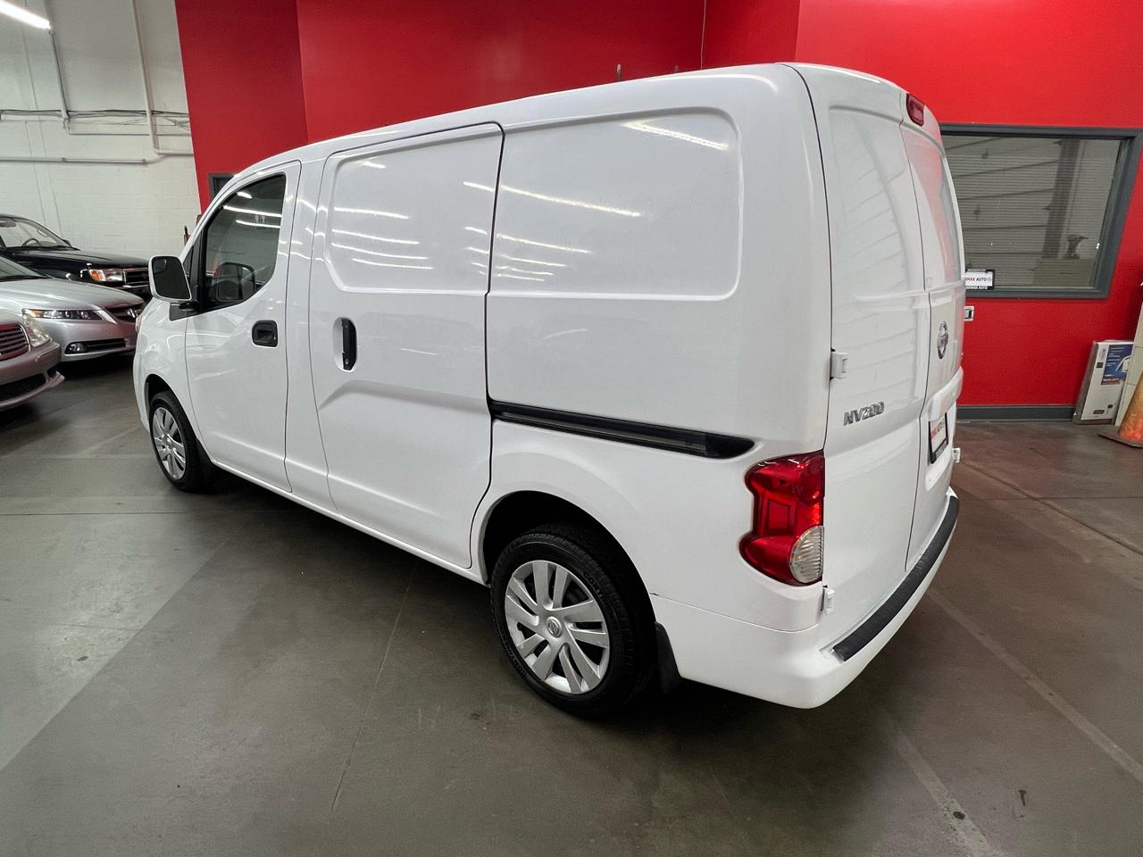 Nissan NV200 SV 2017