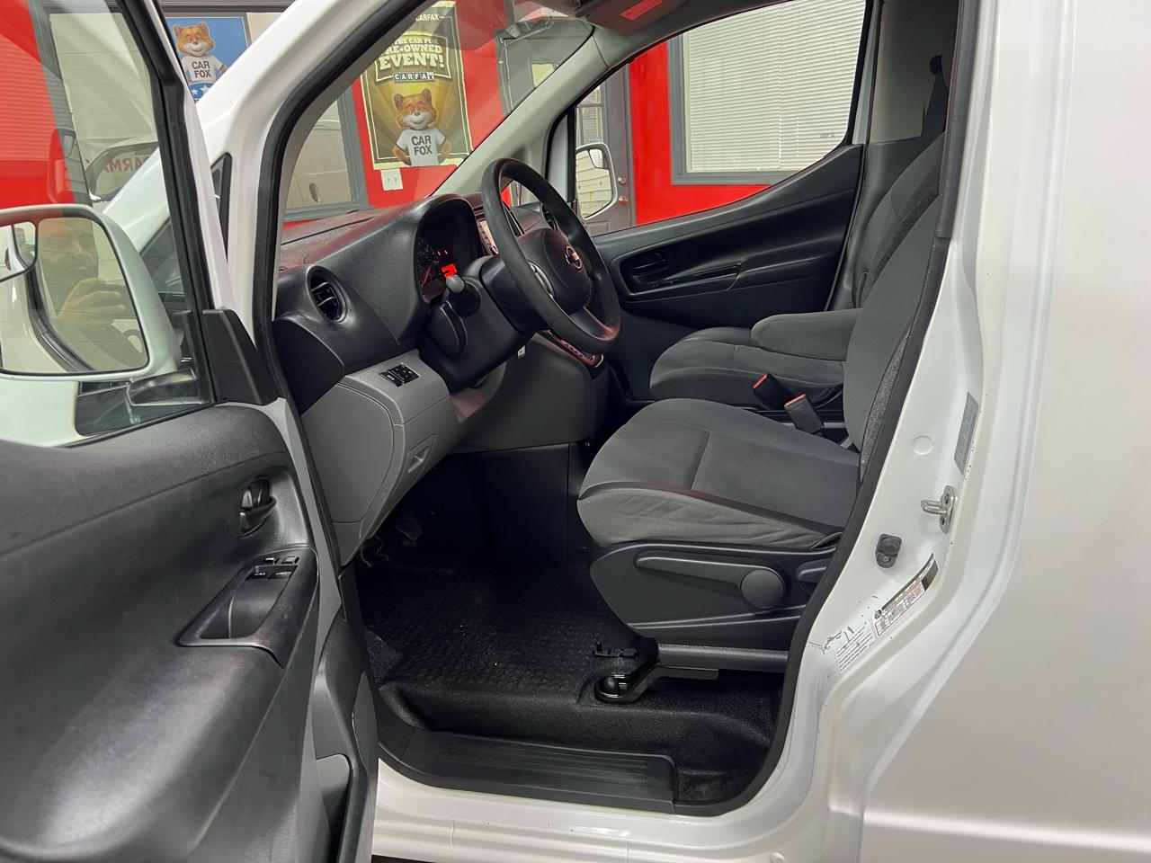 Nissan NV200 SV 2017