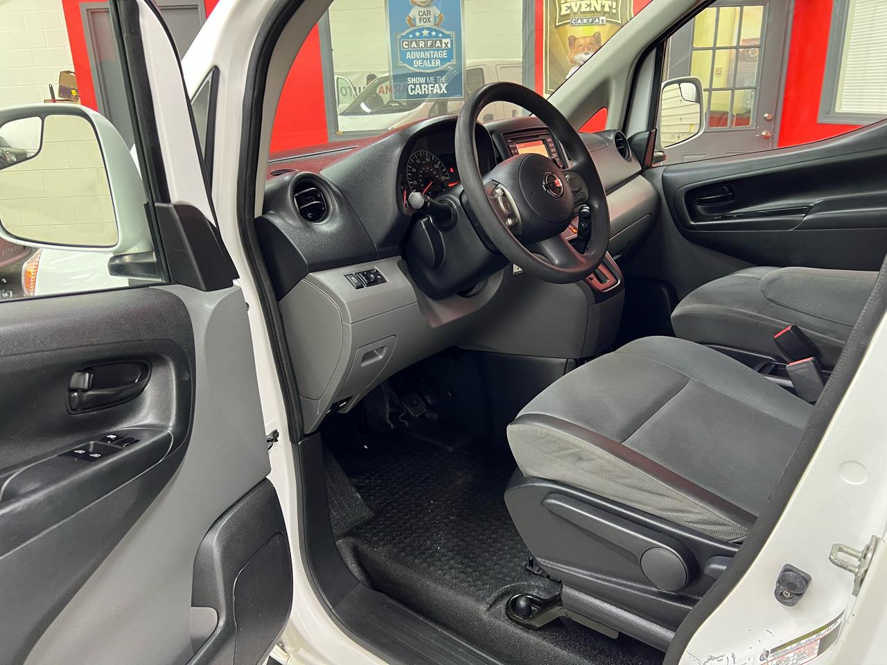 Nissan NV200 SV 2017
