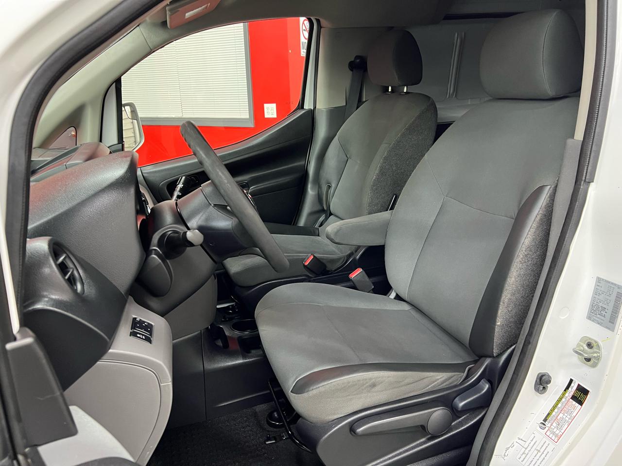 Nissan NV200 SV 2017