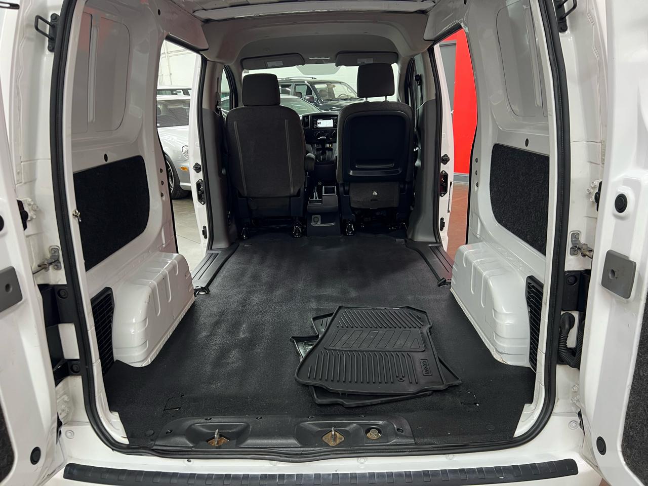 Nissan NV200 SV 2017