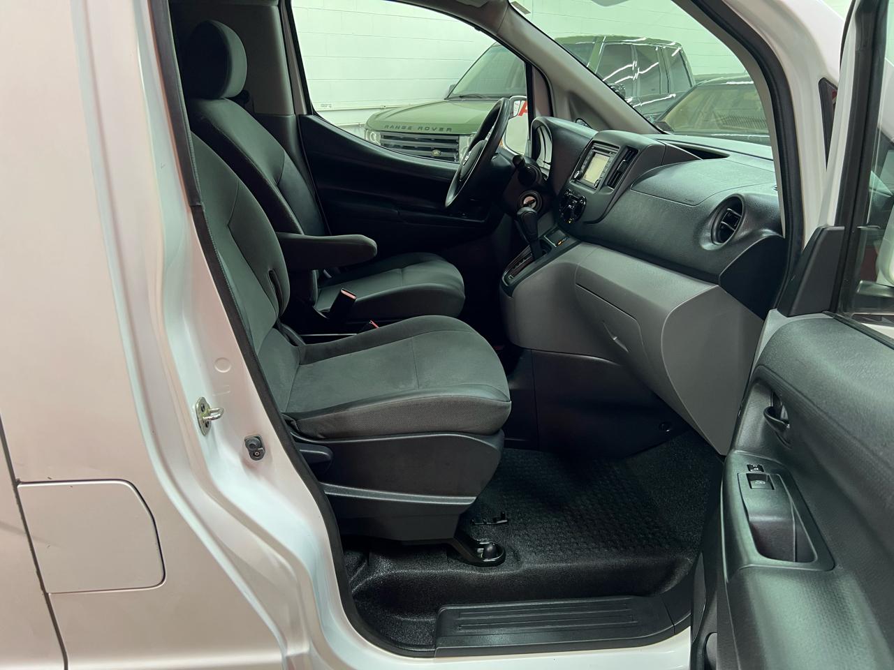 Nissan NV200 SV 2017
