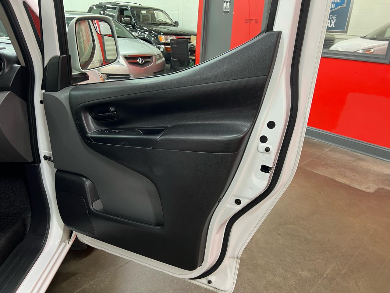 Nissan NV200 SV 2017