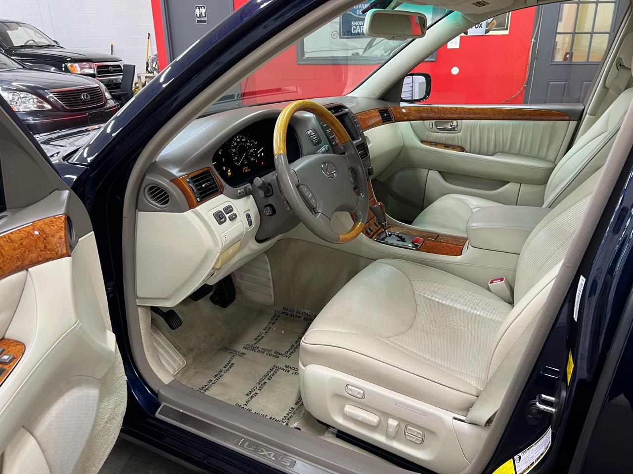 Lexus LS 430 Sedan 2005