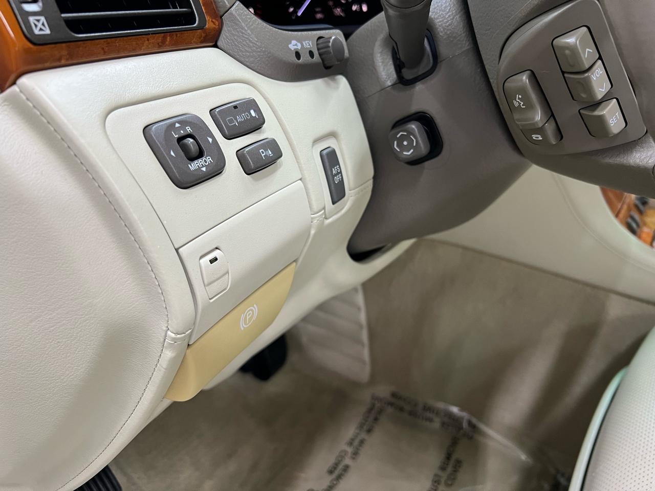Lexus LS 430 Sedan 2005