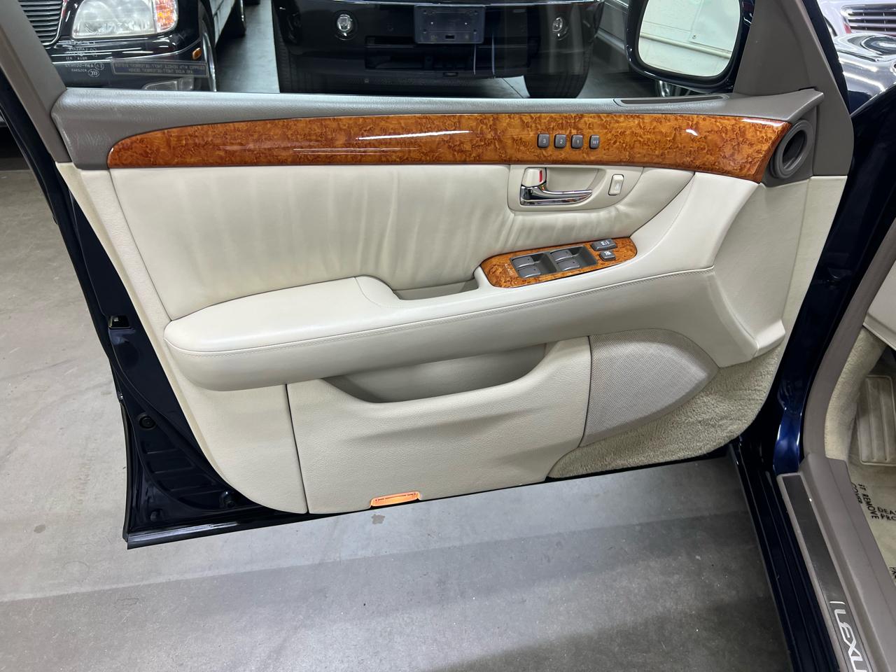 Lexus LS 430 Sedan 2005
