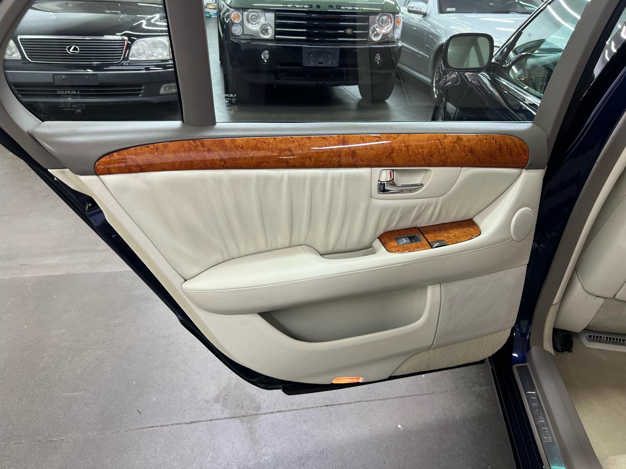 Lexus LS 430 Sedan 2005