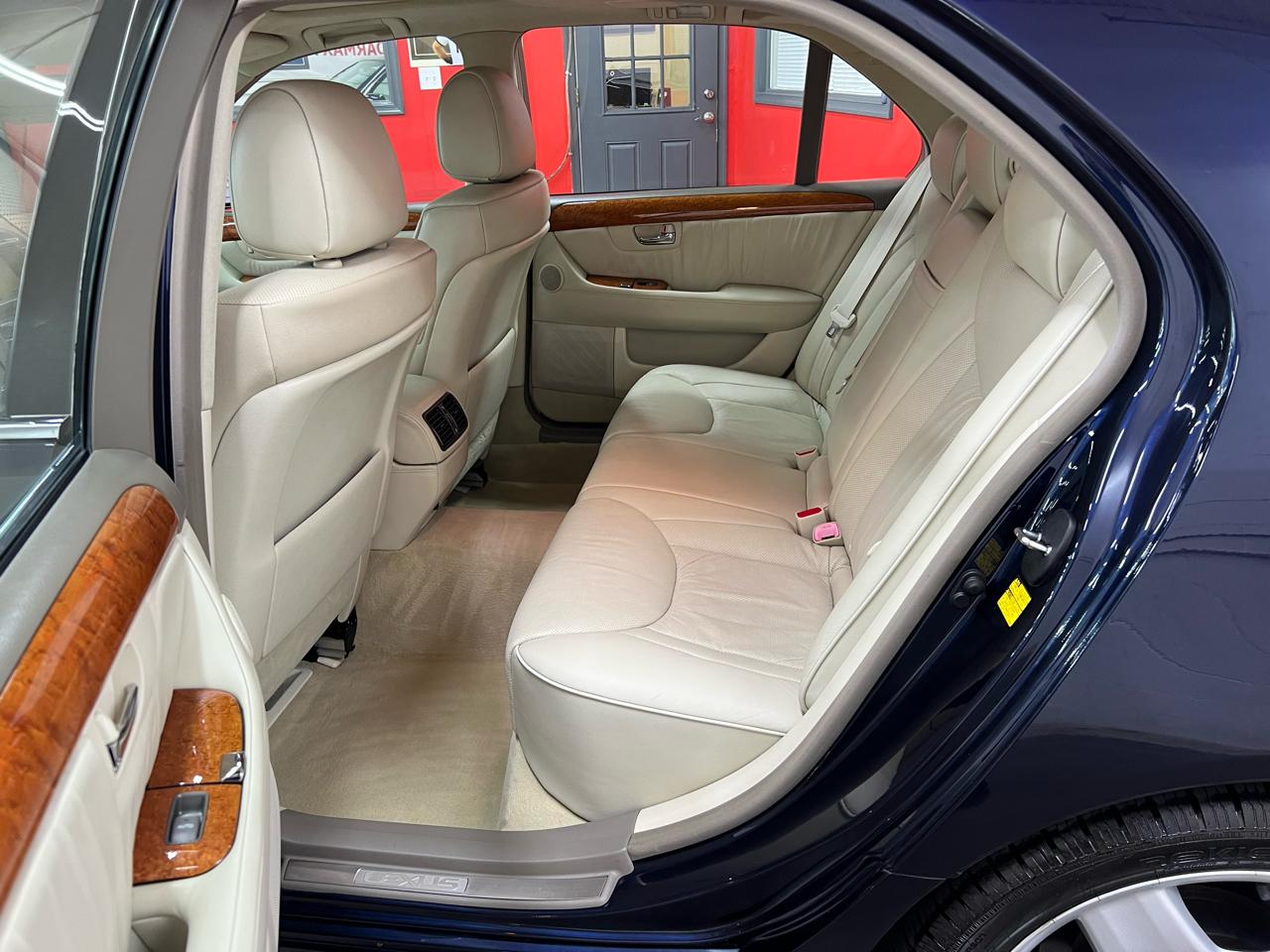 Lexus LS 430 Sedan 2005