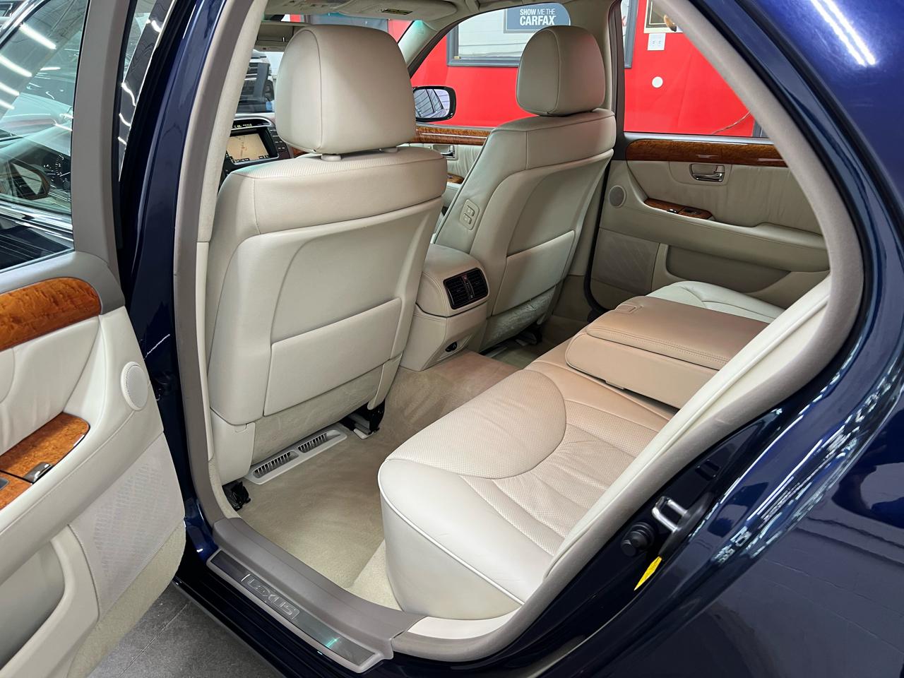 Lexus LS 430 Sedan 2005