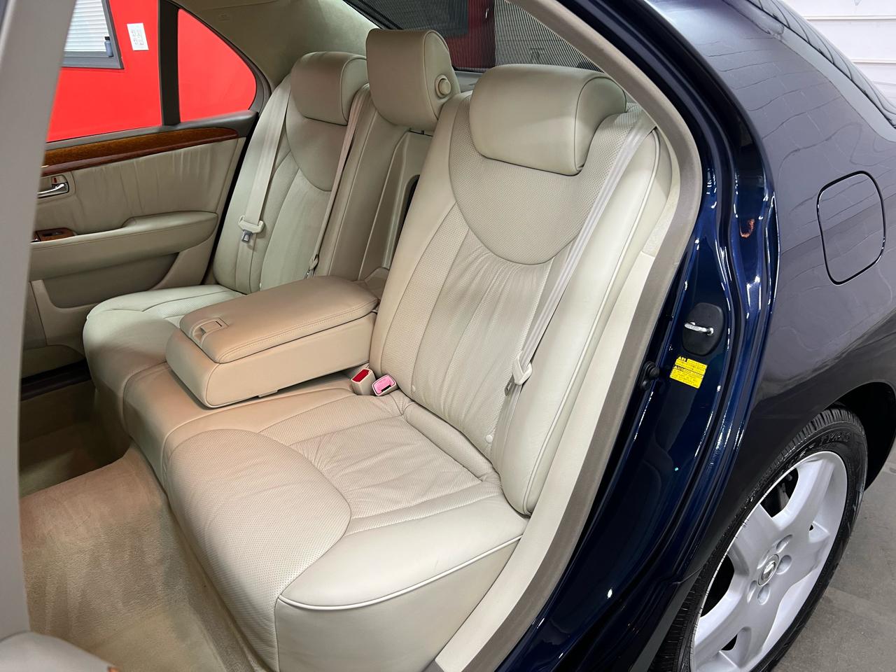 Lexus LS 430 Sedan 2005