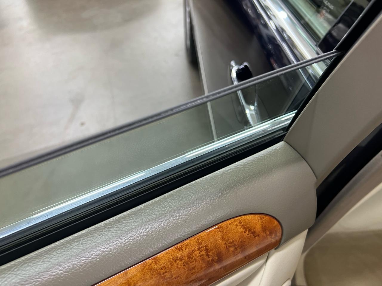 Lexus LS 430 Sedan 2005