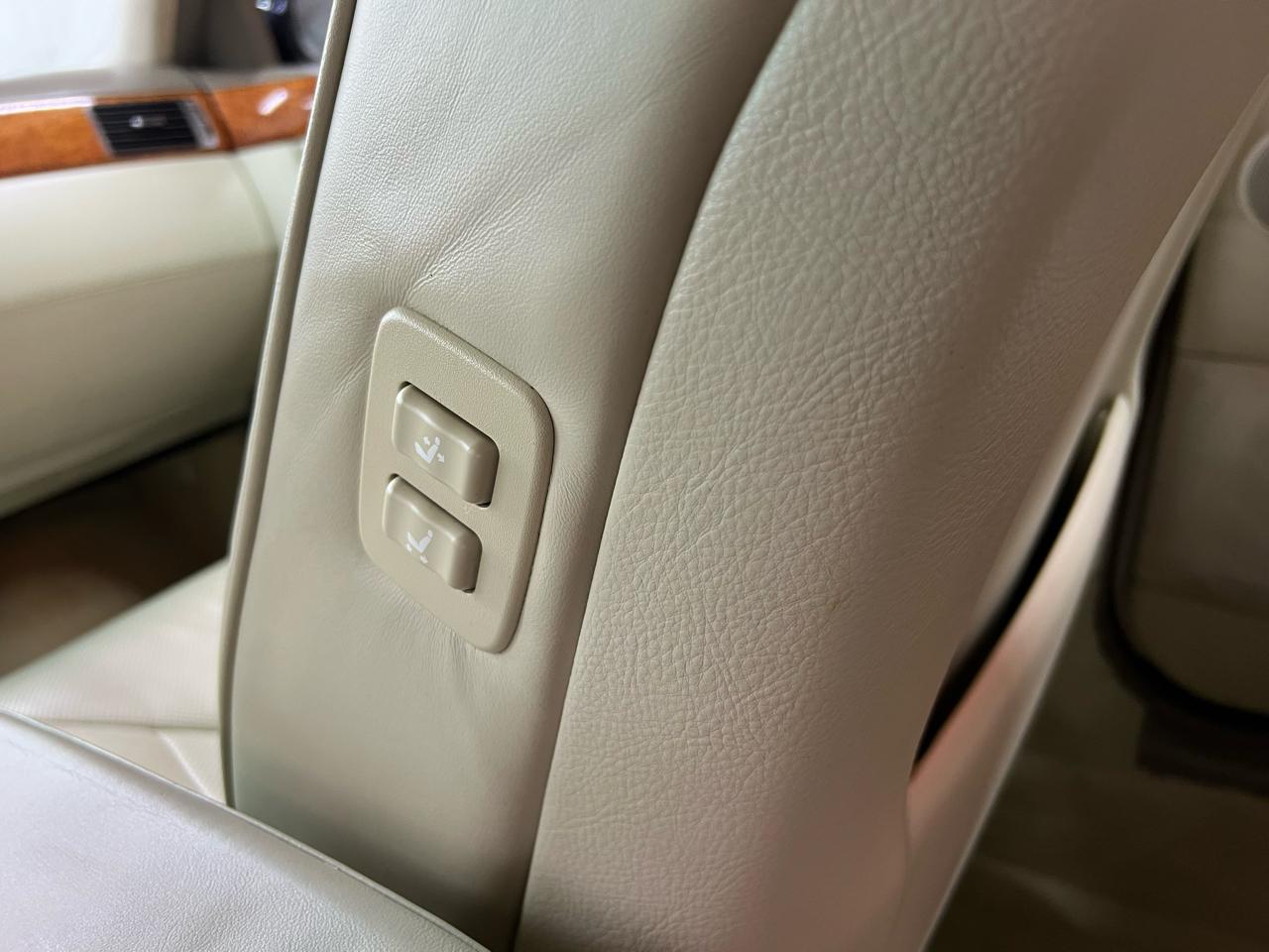 Lexus LS 430 Sedan 2005