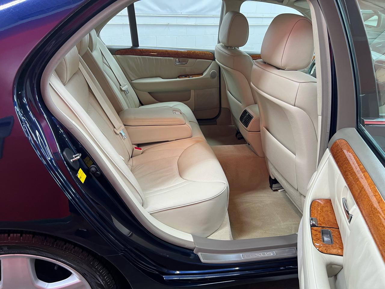 Lexus LS 430 Sedan 2005