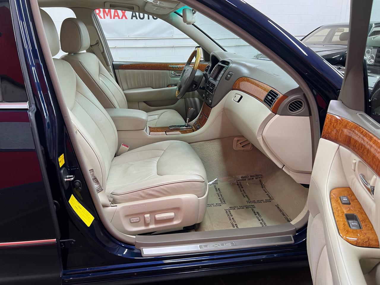 Lexus LS 430 Sedan 2005